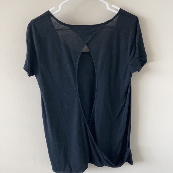 RVCA open back shirt - Picture 2 of 6